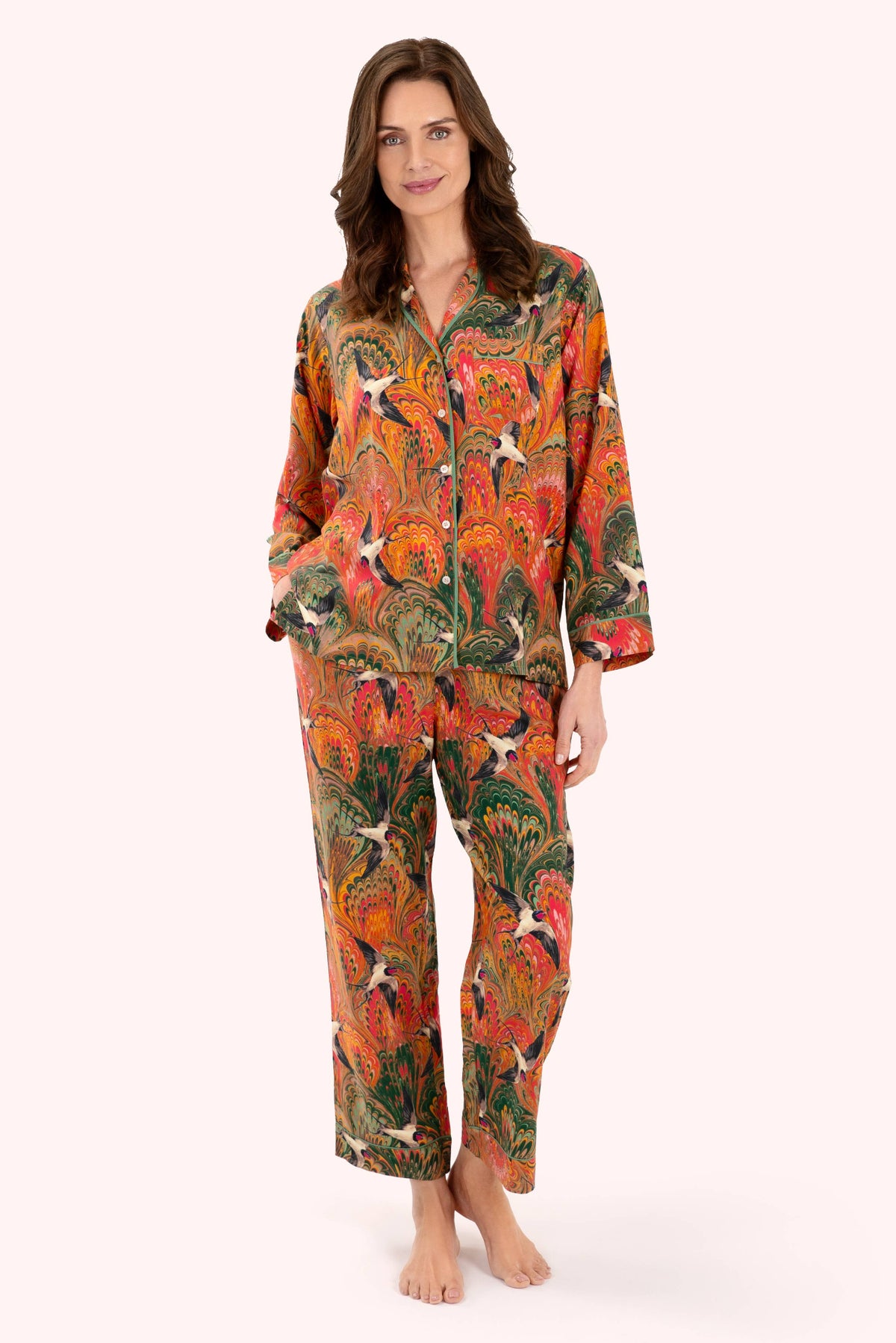 Bunter Schwalben Pyjama von Powder Design