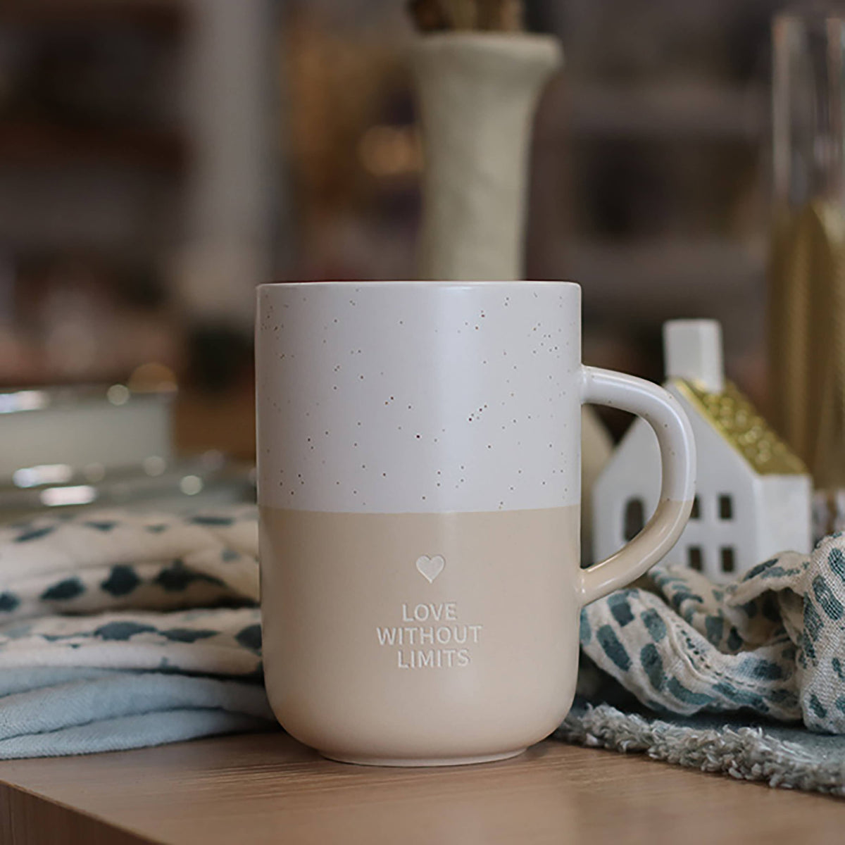 Große Tasse mit Aufschrift „Love without Limits“ hier bestellen – zierpalast