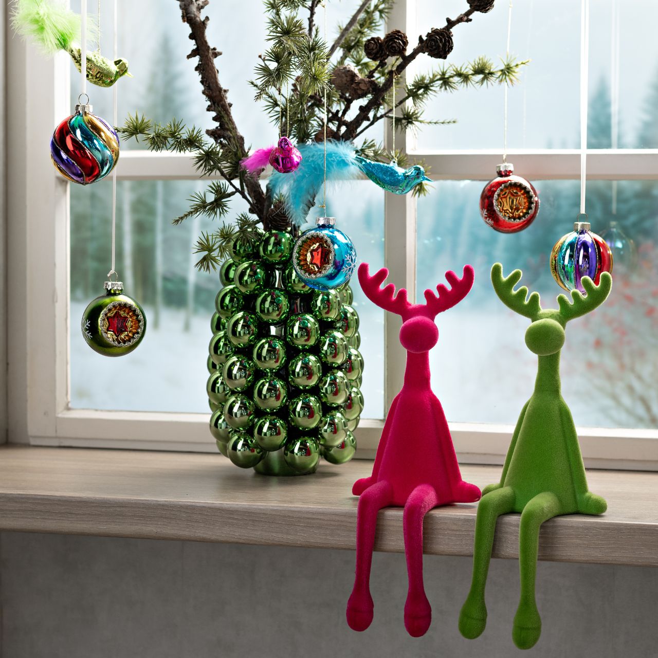 Lustiger Kantenhocker Elch in Pink und Grün