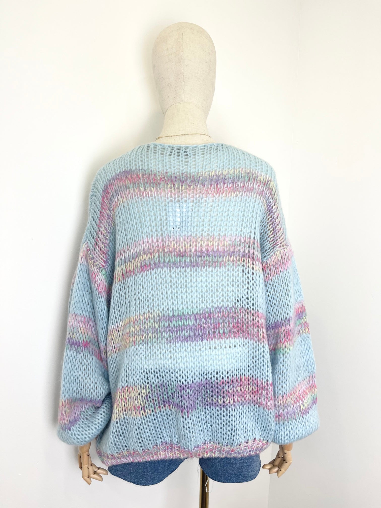 Offene Strickjacke| Hellblau mit Pastell-Streifen
