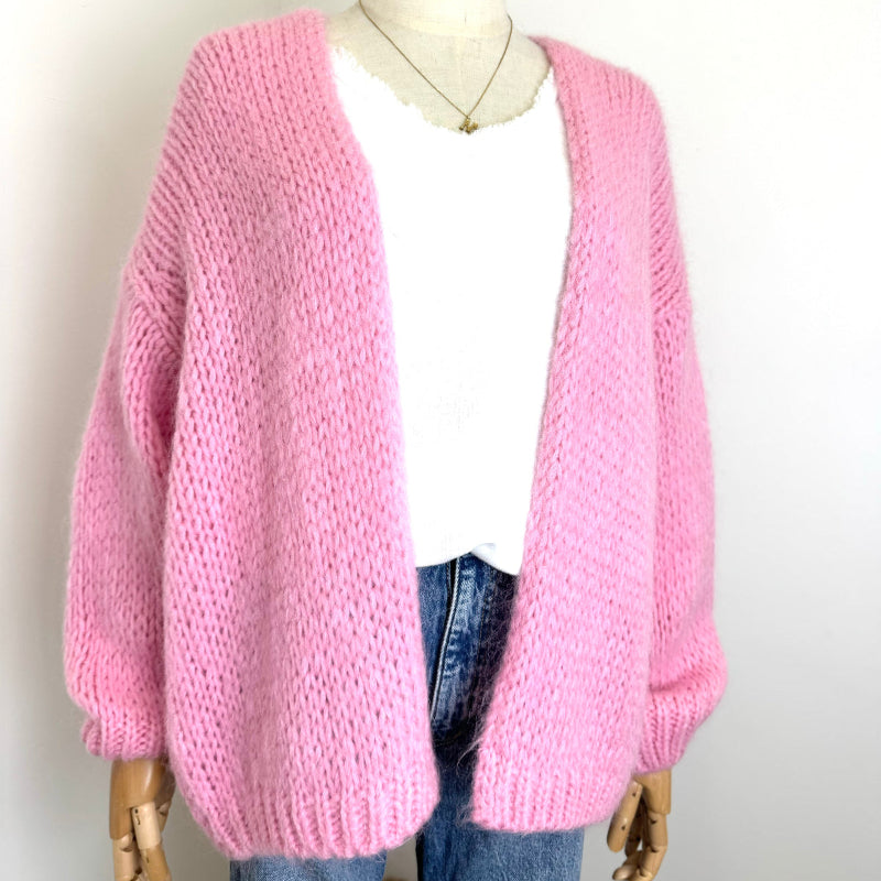Lockere Strickjacke in Rosa
