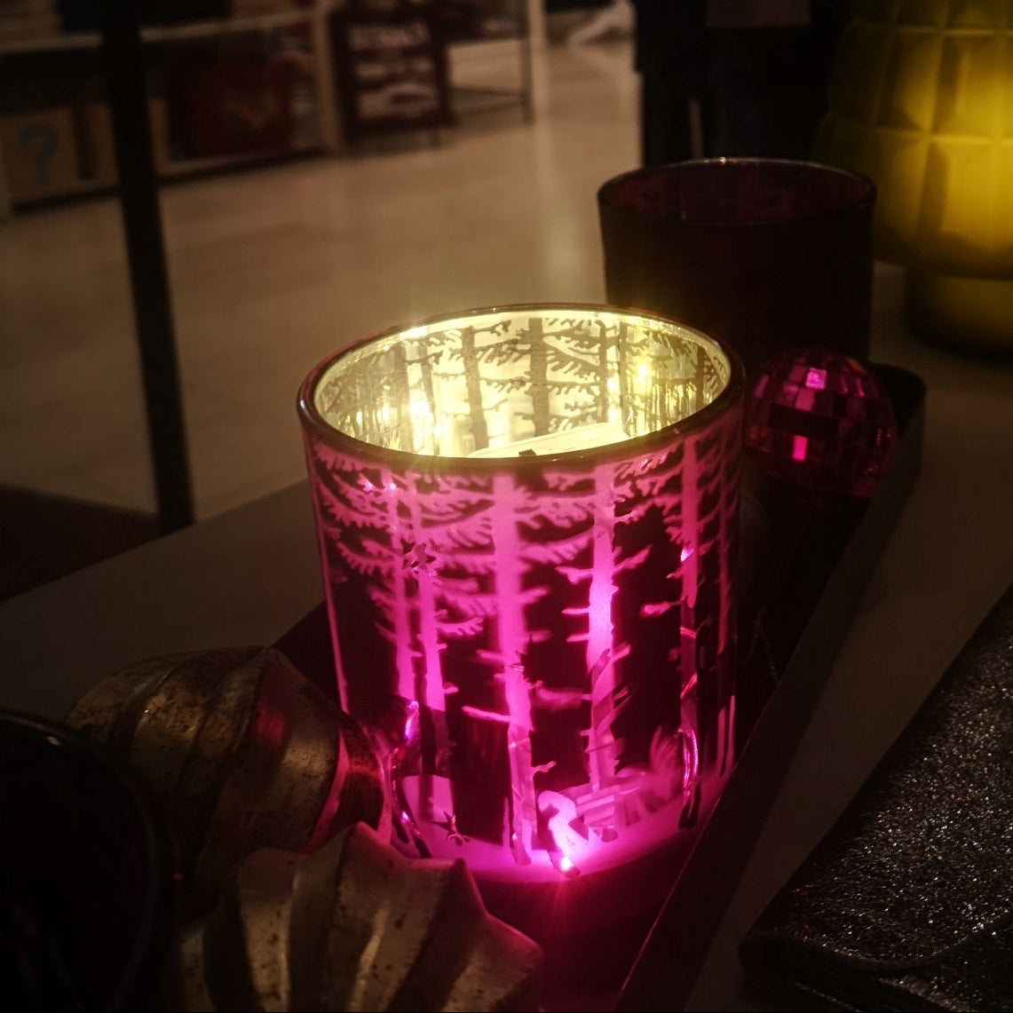 Teelichtglas lila mit Hirschen| 10 x 8,5 cm