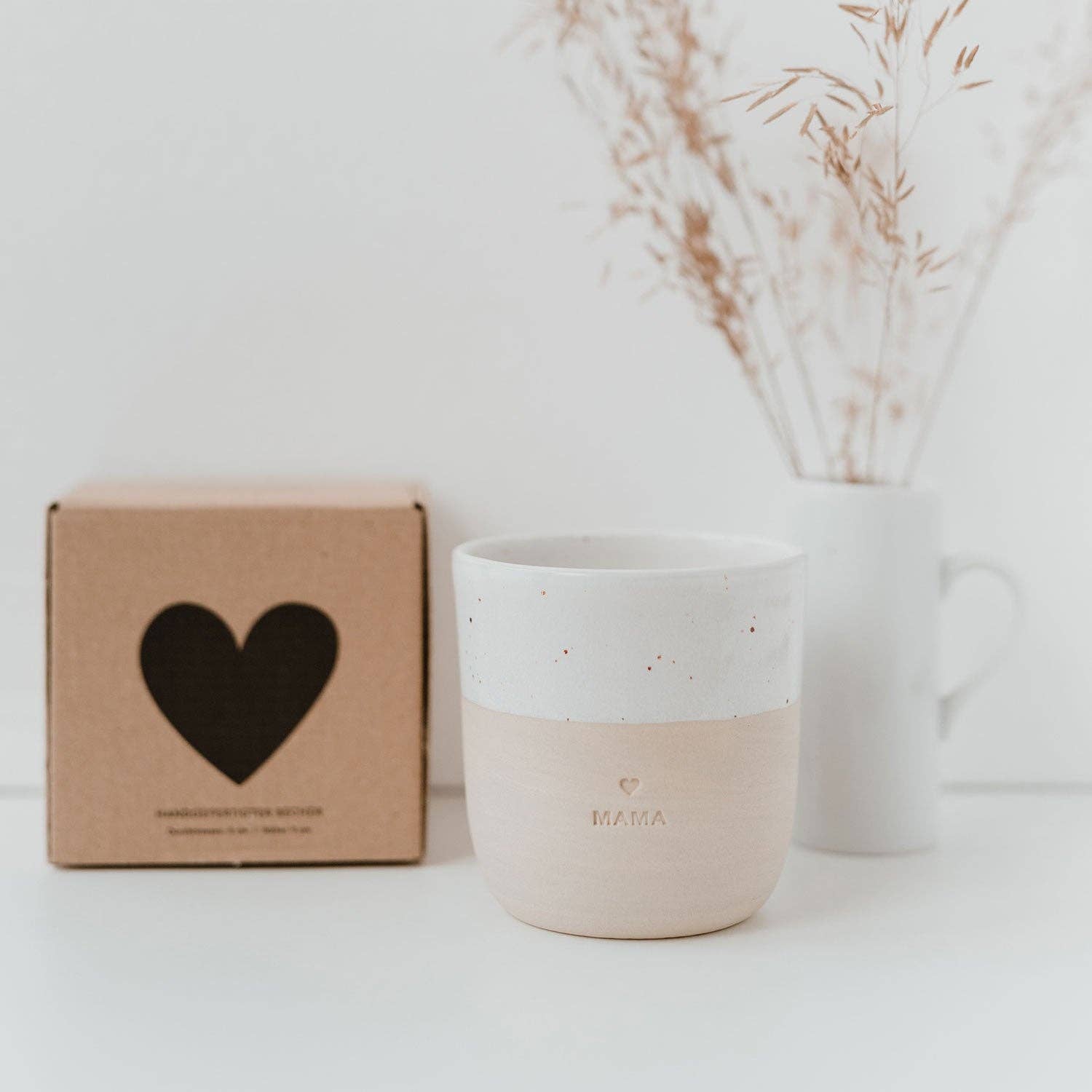 Mama-handgefertigter Steingut Becher