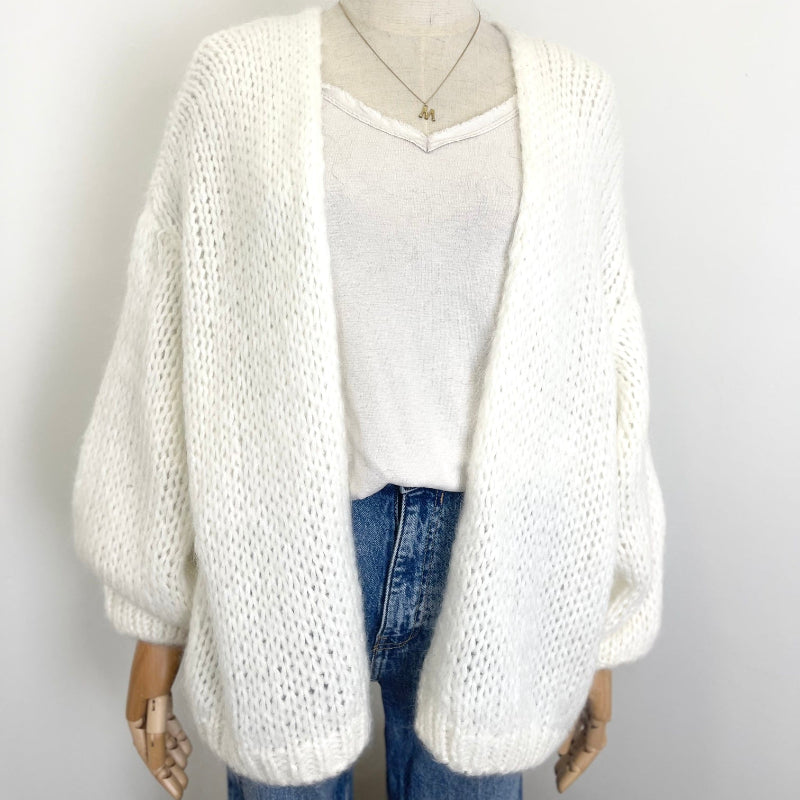 Wollweiße lässige Strickjacke