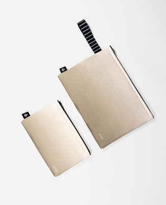 Flache gepolsterte Tasche aus recycelten Kunststoff