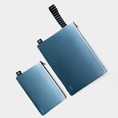 Flache gepolsterte Tasche aus recycelten Kunststoff