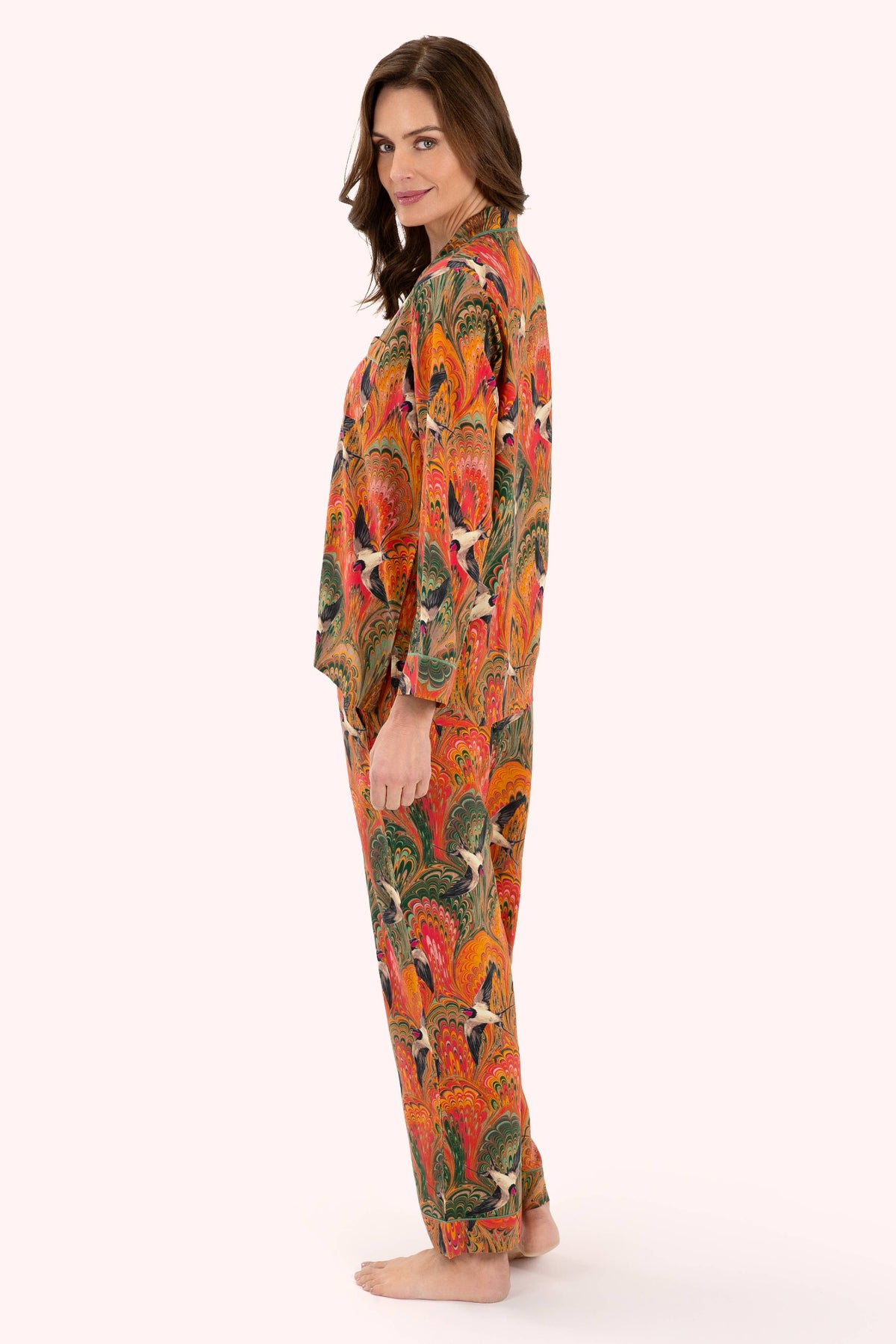 Bunter Schwalben Pyjama von Powder Design 