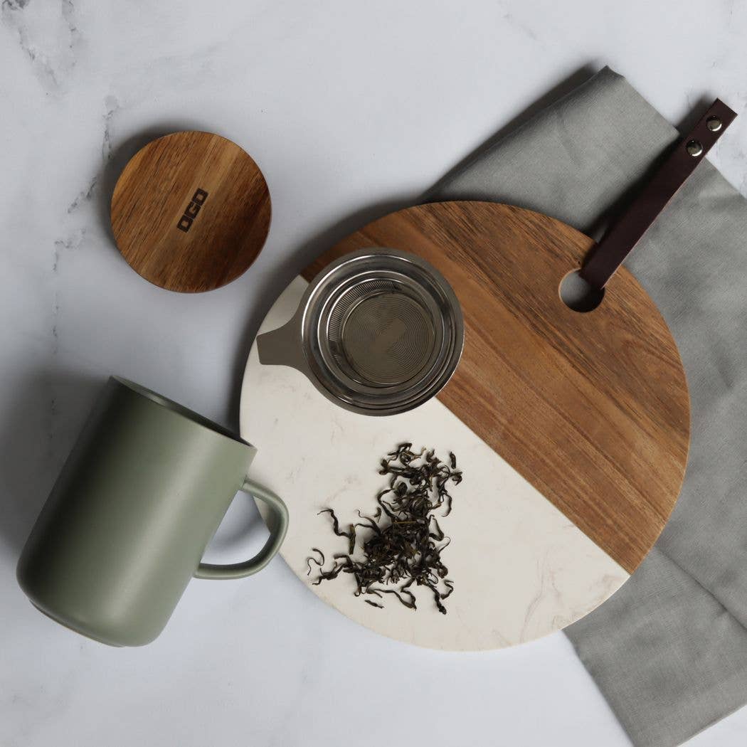 Tasse aus Steingut mit Filter und Deckel, Farbe Mandel
