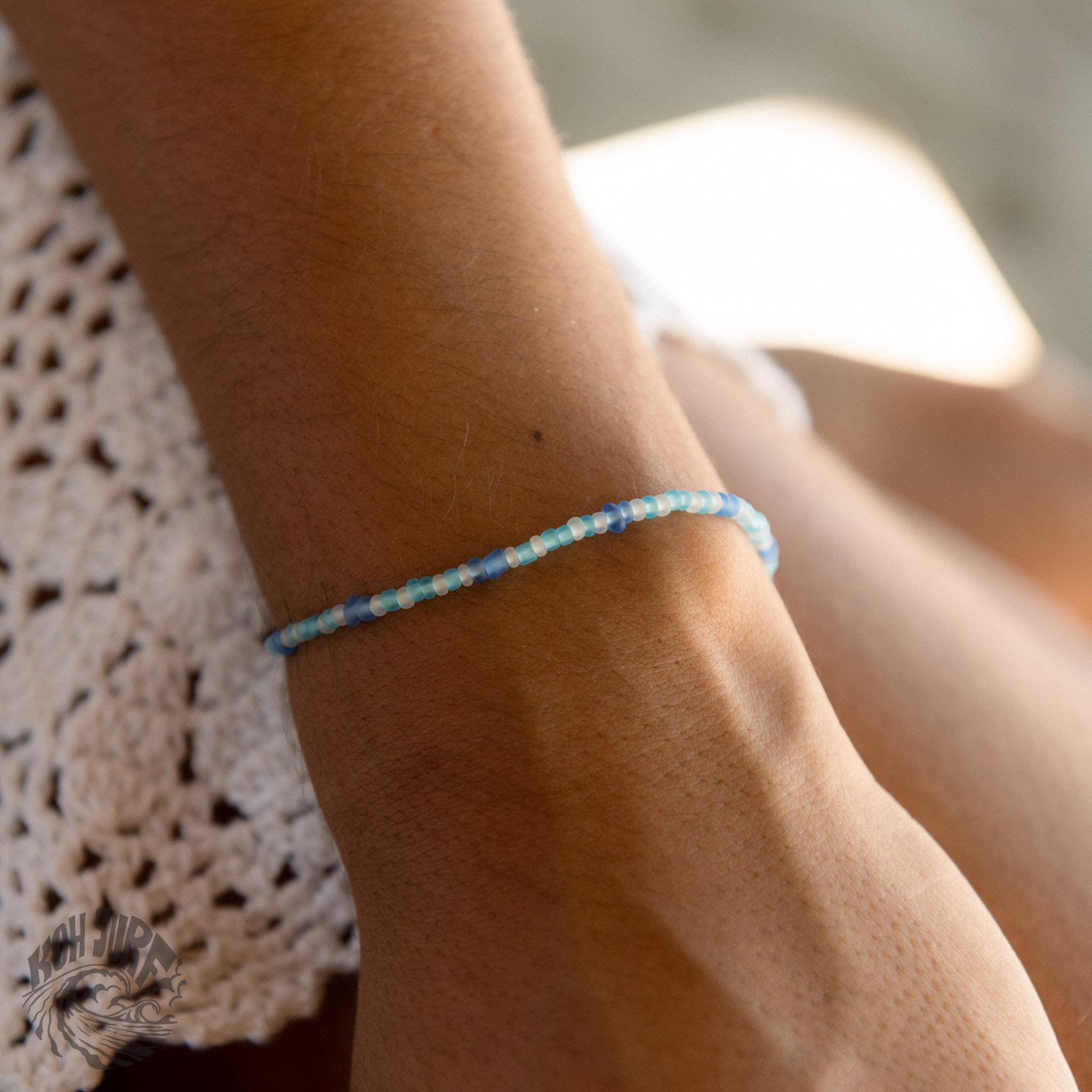 Nusa Dainty Perlenarmband, Surfschmuck von Koh Surf