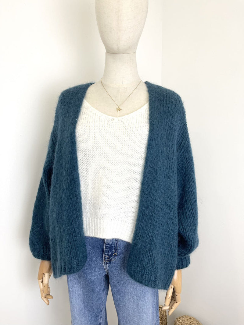 Kurze locker gestrickte Jacke mit Mohair in vielen Farben