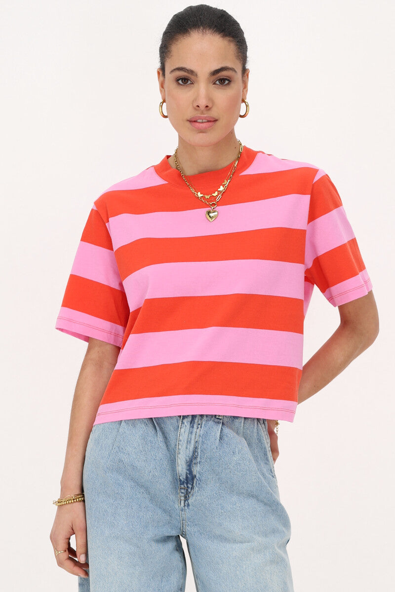 T-Shirt mit breiten Orange-Rosa Streifen 